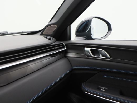 Lynk & Co 01 1.5 262 Pk Automaat PHEV | Zwarte Hemel | Full LED | Panorama dak | Navigatie | Infinity | Adapti... ActivLease financial lease