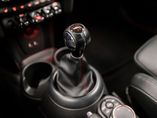 Mini Cooper S 2.0 Cooper S John Cooper Works 192Pk (APPLE CARPLAY, GROOT NAVI, HEAD-UP DISPLAY, LEDEREN SPORTST... ActivLease financial lease
