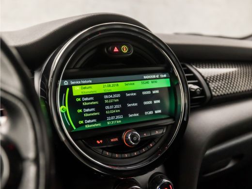 Mini Cooper S 2.0 Cooper S John Cooper Works 192Pk (APPLE CARPLAY, GROOT NAVI, HEAD-UP DISPLAY, LEDEREN SPORTST... ActivLease financial lease