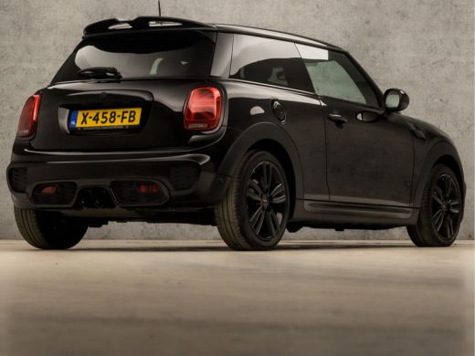 Mini Cooper S 2.0 Cooper S John Cooper Works 192Pk (APPLE CARPLAY, GROOT NAVI, HEAD-UP DISPLAY, LEDEREN SPORTST... ActivLease financial lease