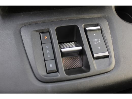 Opel Combo-e 136 L1 50kWh / Navigatie / Parkeersensoren / Camera / Carplay / Airco / ActivLease financial lease