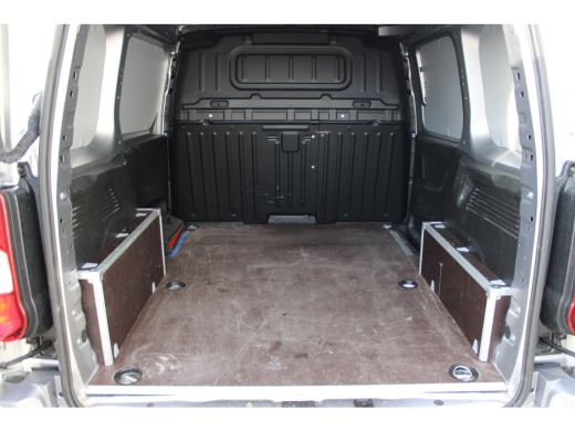 Opel Combo-e 136 L1 50kWh / Navigatie / Parkeersensoren / Camera / Carplay / Airco / ActivLease financial lease