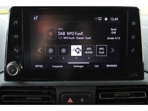 Opel Combo-e 136 L1 50kWh / Navigatie / Parkeersensoren / Camera / Carplay / Airco / ActivLease financial lease