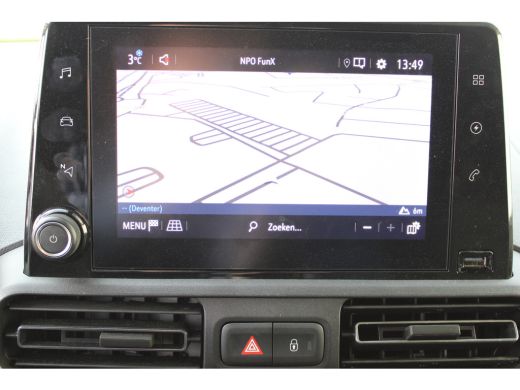 Opel Combo-e 136 L1 50kWh / Navigatie / Parkeersensoren / Camera / Carplay / Airco / ActivLease financial lease