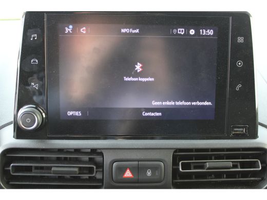 Opel Combo-e 136 L1 50kWh / Navigatie / Parkeersensoren / Camera / Carplay / Airco / ActivLease financial lease
