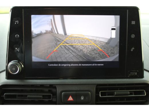 Opel Combo-e 136 L1 50kWh / Navigatie / Parkeersensoren / Camera / Carplay / Airco / ActivLease financial lease