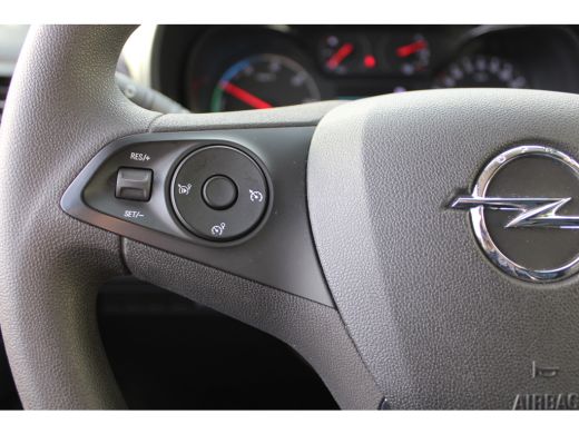 Opel Combo-e 136 L1 50kWh / Navigatie / Parkeersensoren / Camera / Carplay / Airco / ActivLease financial lease