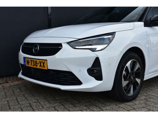 Opel Corsa-e GS Line 50 kWh 3 Fase | Premium Pakket | Unieke KM-stand! | Navigatie | Achteruitrijcamera | Keyl... ActivLease financial lease