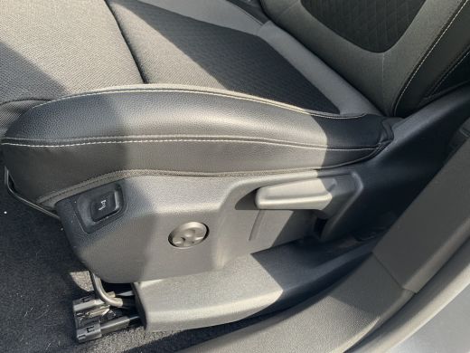 Opel Grandland X 1.2 Turbo Innovation Airco | Camera | Cruise Control | DAB | Keyless | LED | LMV 18'' | Navi | PD... ActivLease financial lease