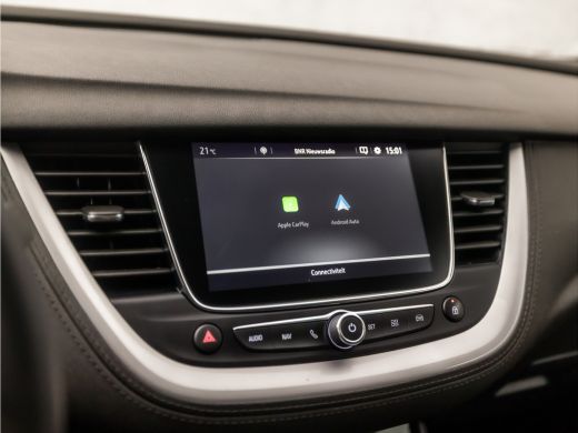 Opel Grandland X 1.2 Turbo Sport (APPLE CARPLAY, GROOT NAVI, CAMERA, CLIMATE, TREKHAAK, SPORTSTOELEN, LED KOPLAMPE... ActivLease financial lease