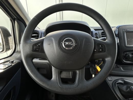 Opel Vivaro 1.6 CDTI 126 PK / L1H1 / 1e EIG. / AIRCO / CRUISE / NAVI / BLUETOOTH / TREKHAAK / CAMERA / ACHTER... ActivLease financial lease