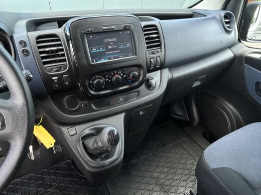 Opel Vivaro 1.6 CDTI 126 PK / L1H1 / 1e EIG. / AIRCO / CRUISE / NAVI / BLUETOOTH / TREKHAAK / CAMERA / ACHTER... ActivLease financial lease