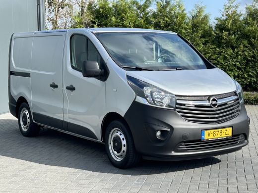 Opel Vivaro 1.6 CDTI 126 PK / L1H1 / 1e EIG. / AIRCO / CRUISE / NAVI / BLUETOOTH / TREKHAAK / CAMERA / ACHTER... ActivLease financial lease
