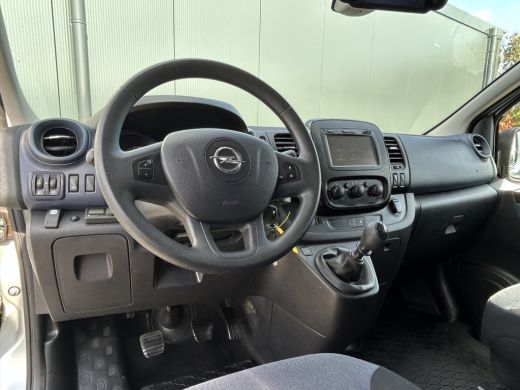 Opel Vivaro 1.6 CDTI 126 PK / L1H1 / 1e EIG. / AIRCO / CRUISE / NAVI / BLUETOOTH / TREKHAAK / CAMERA / ACHTER... ActivLease financial lease