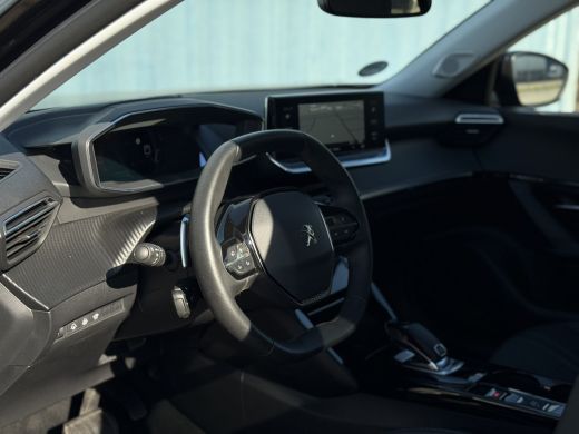Peugeot 2008 1.2 PureTech Allure Pack | Achteruitrijcamera | Airco (automatisch) | Apple Carplay/Android Auto|... ActivLease financial lease