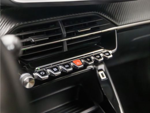 Peugeot 2008 1.2 PureTech Allure Sport 131Pk Automaat (APPLE CARPLAY, GROOT NAVI, LED KOPLAMPEN, LANE ASSIST, ... ActivLease financial lease