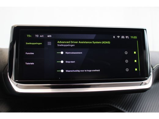 Peugeot 208 1.2 100 GT | Keyless | Camera | Navi | Carplay | LED | PDC V+A | Cruise | 17" LMV | DEMO | Keyles... ActivLease financial lease