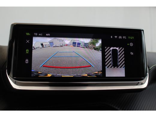 Peugeot 208 1.2 100 GT | Keyless | Camera | Navi | Carplay | LED | PDC V+A | Cruise | 17" LMV | DEMO | Keyles... ActivLease financial lease