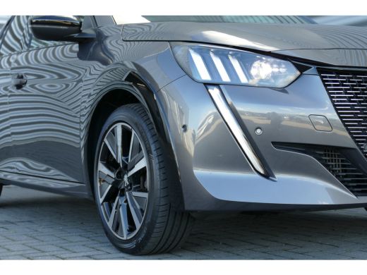 Peugeot 208 1.2 PURETECH 100PK GT PACK / NAVI / LEDER / CLIMA / PDC / 17" LMV / CAMERA / KEYLESS / FULL-LED /... ActivLease financial lease