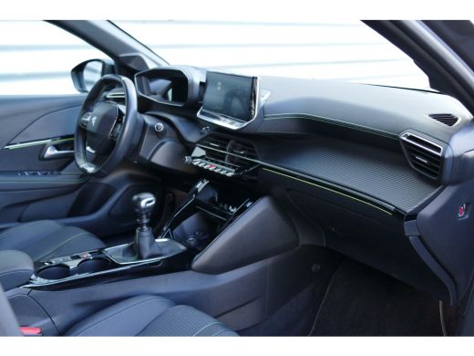 Peugeot 208 1.2 PURETECH 100PK GT PACK / NAVI / LEDER / CLIMA / PDC / 17" LMV / CAMERA / KEYLESS / FULL-LED /... ActivLease financial lease