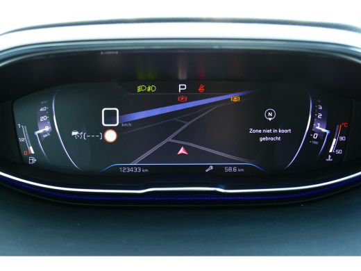 Peugeot 3008 1.2 PURETECH 130PK ALLURE AUTOMAAT / NAVI / LEDER / XENON / CLIMA / LED / PDC / 19" LMV / KEYLESS... ActivLease financial lease