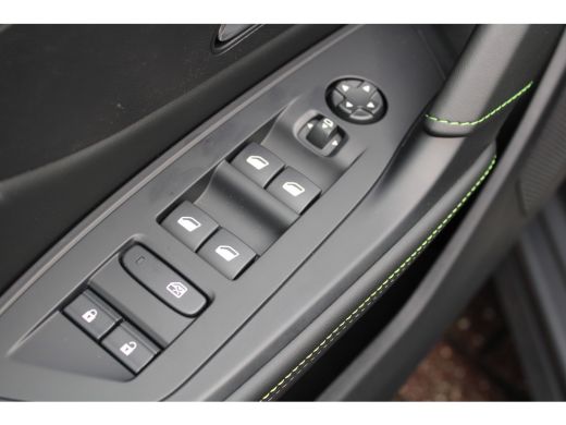 Peugeot 308 1.2 Hybrid 145 e-DCS6 GT | Automaat | Navigatie | AGR Comfortstoelen | Alcantara | Apple carplay ... ActivLease financial lease