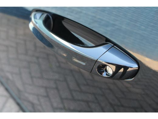 Peugeot 308 1.2 Hybrid 145 e-DCS6 GT | Automaat | Navigatie | AGR Comfortstoelen | Alcantara | Camera voor + ... ActivLease financial lease