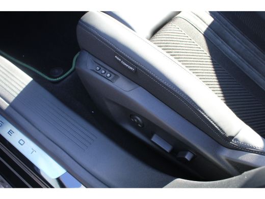 Peugeot 308 1.2 Hybrid 145 e-DCS6 GT | Automaat | Navigatie | AGR Comfortstoelen | Alcantara | Camera voor + ... ActivLease financial lease