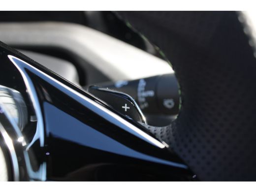 Peugeot 308 1.2 Hybrid 145 e-DCS6 GT | Automaat | Navigatie | AGR Comfortstoelen | Alcantara | Camera voor + ... ActivLease financial lease