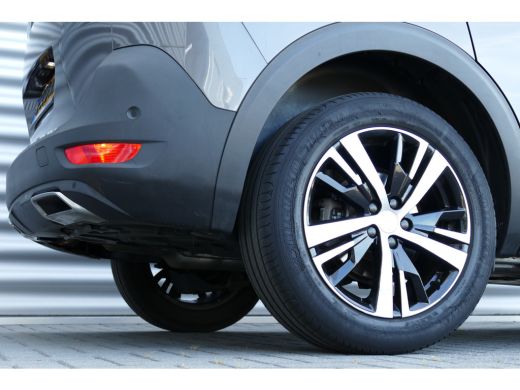 Peugeot 5008 1.6 PURETECH 180PK 7-ZITS GT PACK AUTOMAAT / NAVI / LEDER / CLIMA / FULL-LED / 19" LMV / CAMERA /... ActivLease financial lease