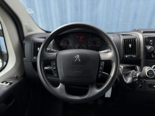Peugeot Boxer 330 2.2 BlueHDi 120 L2H2 Premium | Achteruitrijcamera | All-season banden | Bestuurdersstoel in h... ActivLease financial lease