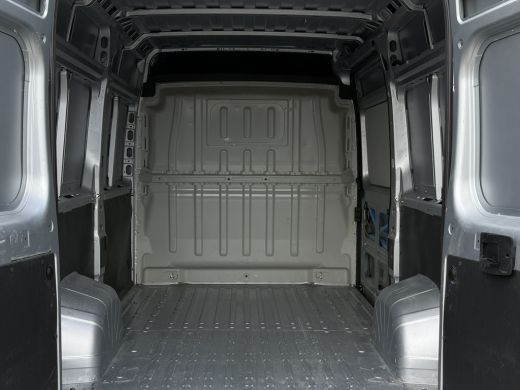 Peugeot Boxer 330 2.2 BlueHDi 120 L2H2 Premium | Achteruitrijcamera | All-season banden | Bestuurdersstoel in h... ActivLease financial lease