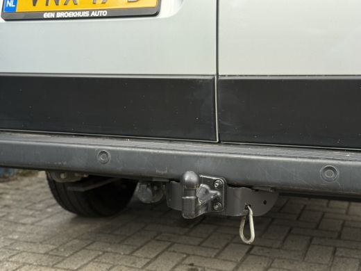 Peugeot Boxer 330 2.2 BlueHDi 120 L2H2 Premium | Achteruitrijcamera | All-season banden | Bestuurdersstoel in h... ActivLease financial lease