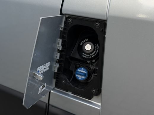 Peugeot Boxer 330 2.2 BlueHDi 120 L2H2 Premium | Achteruitrijcamera | All-season banden | Bestuurdersstoel in h... ActivLease financial lease