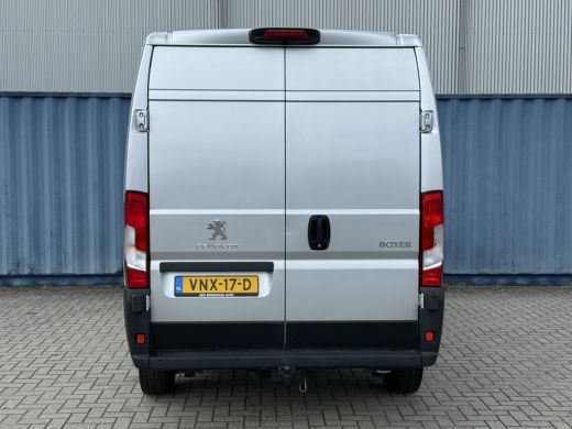 Peugeot Boxer 330 2.2 BlueHDi 120 L2H2 Premium | Achteruitrijcamera | All-season banden | Bestuurdersstoel in h... ActivLease financial lease
