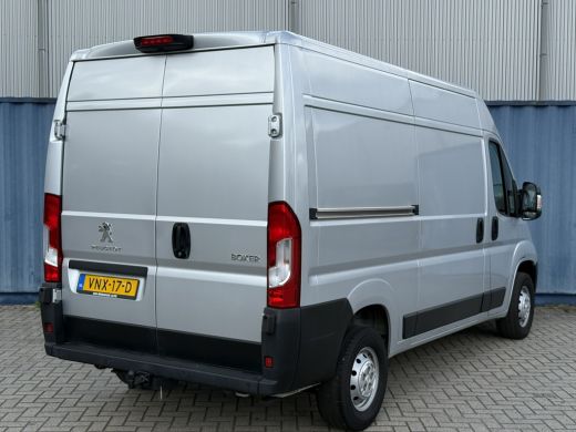 Peugeot Boxer 330 2.2 BlueHDi 120 L2H2 Premium | Achteruitrijcamera | All-season banden | Bestuurdersstoel in h... ActivLease financial lease