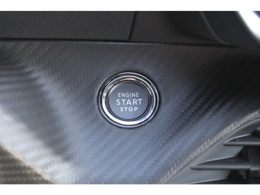 Peugeot e-2008 EV GT Avantage 54 kWh | Automaat | Navigatie | Camera voor + achter | Adaptieve cruise control | ... ActivLease financial lease