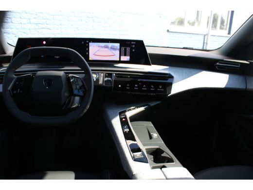 Peugeot e-3008 Allure Avantage 210 73 kWh | Automaat | Navigatie | Camera | Apple carplay | Fase 3 | BTW | ActivLease financial lease