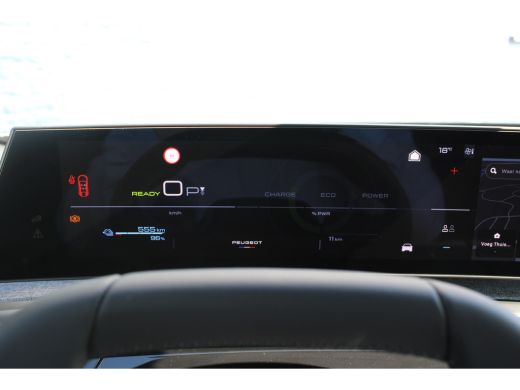 Peugeot e-3008 Allure Avantage 210 73 kWh | Automaat | Navigatie | Camera | Apple carplay | Fase 3 | BTW | ActivLease financial lease