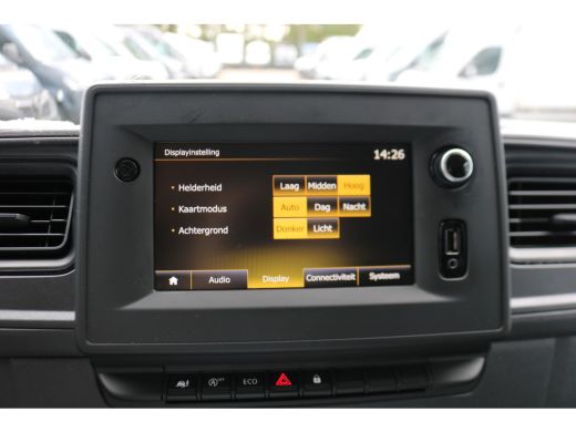 Renault Master 2.3 dCi 165pk Bakwagen met Laadklep ActivLease financial lease