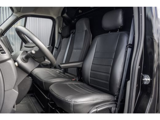 Renault Master T35 dCi 135 L2H2 | LED | Camera | Navi | Imperiaal | Ladder | Cruise | PDC | Euro 6 ActivLease financial lease