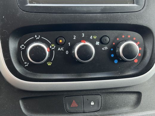 Renault Trafic 2.0 dCi 120 PK / L1H1 / 1e EIG. / 92.126 KM !! / AIRCO / CRUISE / NAVI / BLUETOOTH / 3-ZITS / TRE... ActivLease financial lease