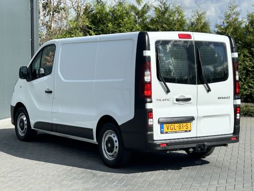 Renault Trafic 2.0 dCi 120 PK / L1H1 / 1e EIG. / 92.126 KM !! / AIRCO / CRUISE / NAVI / BLUETOOTH / 3-ZITS / TRE... ActivLease financial lease