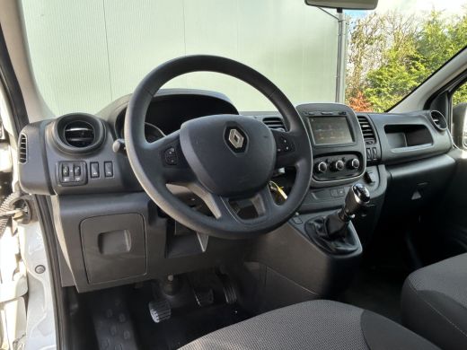 Renault Trafic 2.0 dCi 120 PK / L1H1 / 1e EIG. / 92.126 KM !! / AIRCO / CRUISE / NAVI / BLUETOOTH / 3-ZITS / TRE... ActivLease financial lease