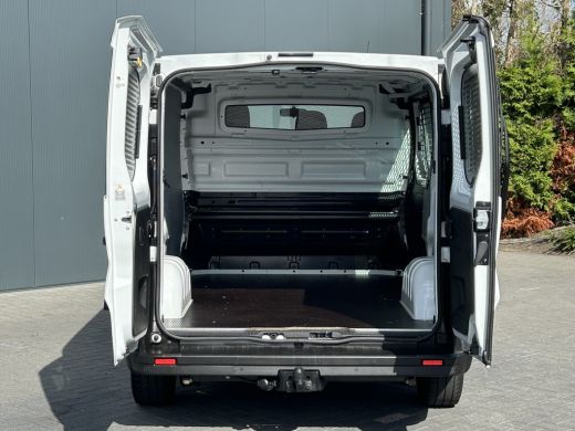 Renault Trafic 2.0 dCi 120 PK / L1H1 / 1e EIG. / 92.126 KM !! / AIRCO / CRUISE / NAVI / BLUETOOTH / 3-ZITS / TRE... ActivLease financial lease