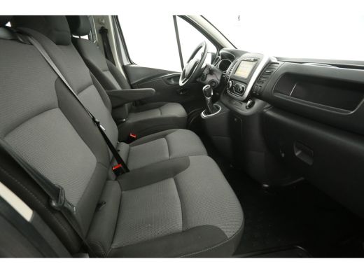 Renault Trafic 2.0 dCi T29 L1H1 | 145PK Aut. | DC | 6 Persoons | Camera | Carplay | Airco | Cruise | Trekhaak | ... ActivLease financial lease