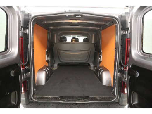 Renault Trafic 2.0 dCi T29 145PK L1H1 | Automaat | DC | Airco | Cruise | Camera | Carplay | Trekh. | Imperiaal ActivLease financial lease