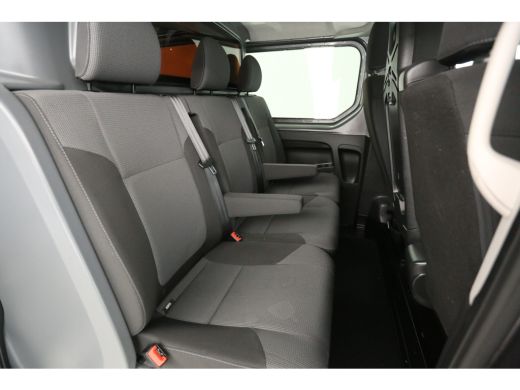 Renault Trafic 2.0 dCi T29 145PK L1H1 | Automaat | DC | Airco | Cruise | Camera | Carplay | Trekh. | Imperiaal ActivLease financial lease