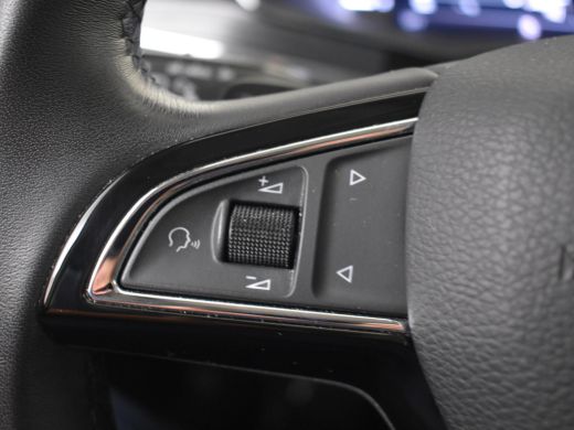Skoda Superb Combi 1.4 TSI iV Business Edition 218pk l Camera | Trekhaak | Stoelverwarming | Elektr. Verst. Be... ActivLease financial lease