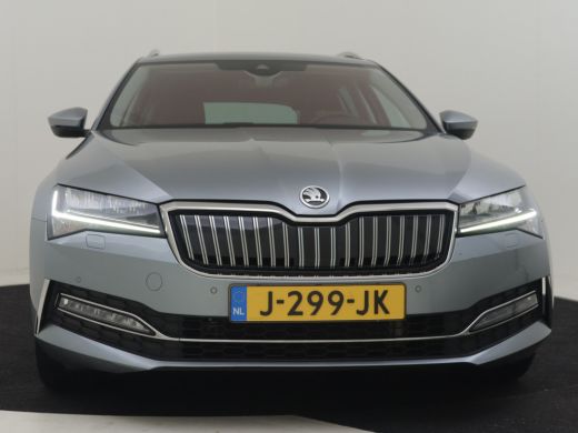 Skoda Superb Combi 1.4 TSI iV Business Edition 218pk l Camera | Trekhaak | Stoelverwarming | Elektr. Verst. Be... ActivLease financial lease
